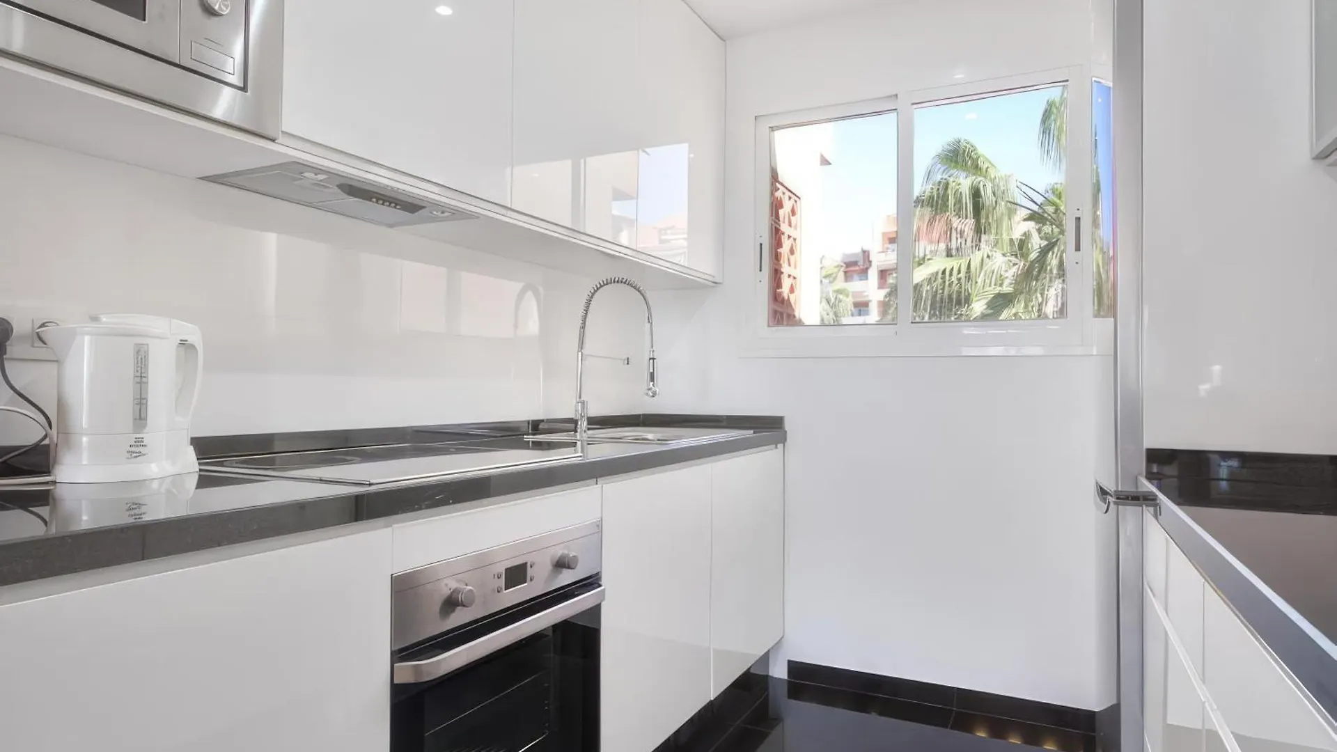 Apartamento Precioso Atico Con Vistas Al Mar Marbella España